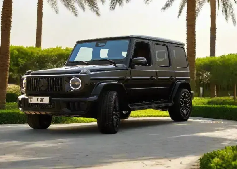 مرسيدس-بنز G63 AMG 2025 أو ما شابه